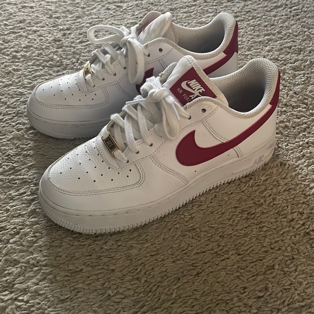 Nike Air Force 1